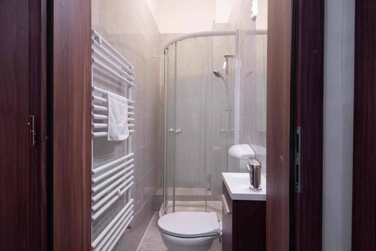 New Spacious Apartment At Superb Location Budapest Eksteriør bilde