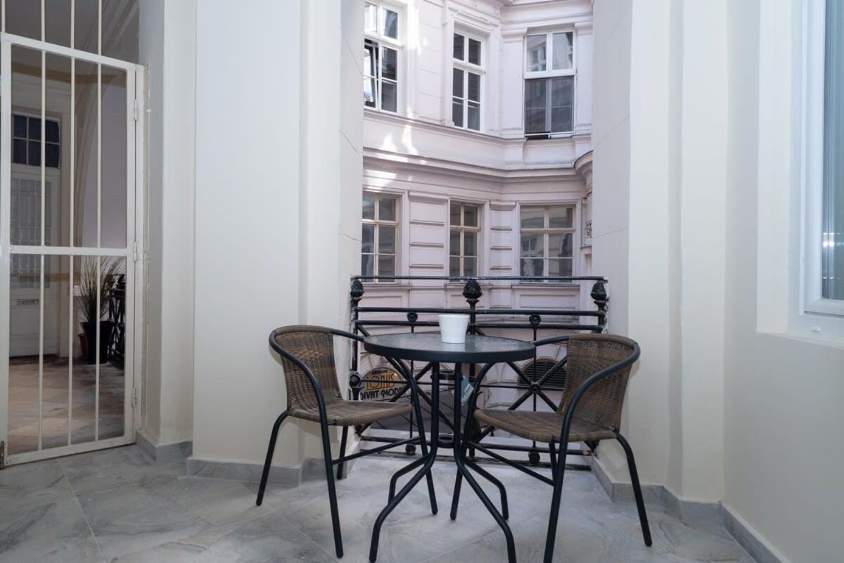 New Spacious Apartment At Superb Location Budapest Eksteriør bilde